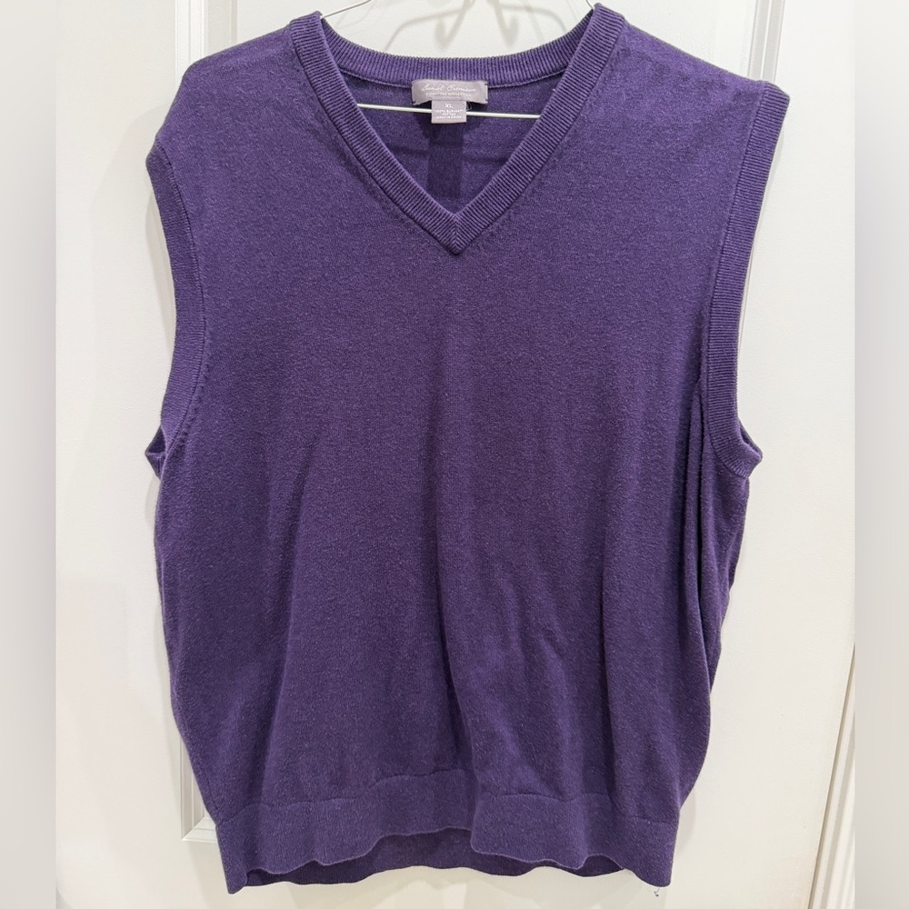 Men’s Daniel Cremieux Purple V-Neck Sweater Vest